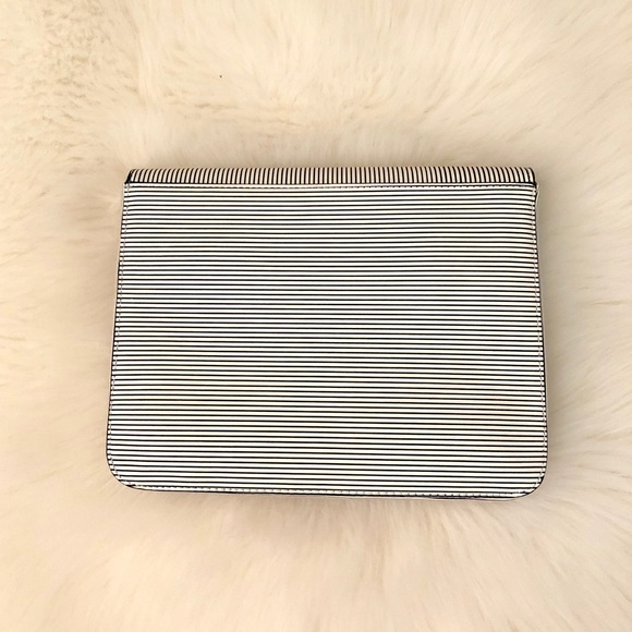 Zara clutch - Picture 5 of 8